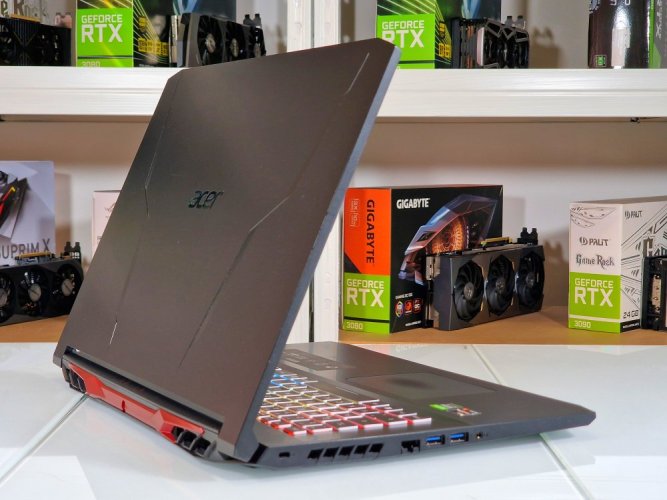 Gaming-Laptop Acer Nitro 5 - GARANTIE 12M | 17,3" 144Hz FullHD | AMD Ryzen 7 5800H | RTX 3060 6GB | 16GB | 1TB SSD | WIN11