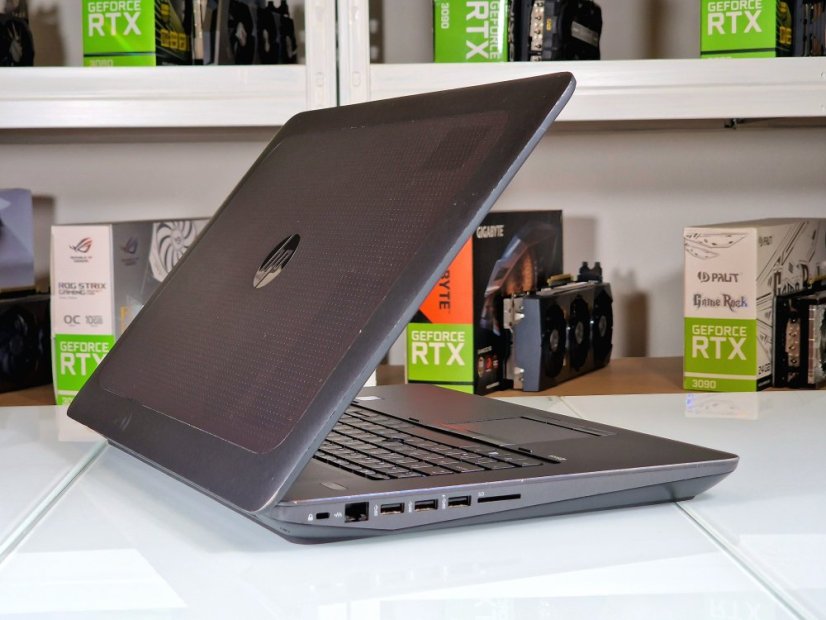 Laptop HP ZBook 17 G3 Refurbished - GARANTIE 12M | 17,3" Full HD | Intel Core i7-6820HQ | NVIDIA Quadro M3000M 4GB | 16 GB DDR4 | 512 SSD | WIN11 Pro
