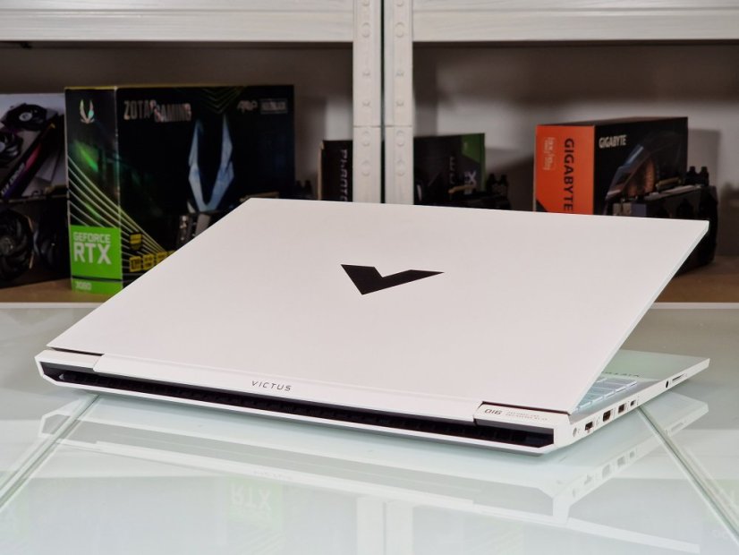 Herný notebook HP VICTUS 16 White - ZÁRUKA 12M | 16,1" 144 Hz | AMD RYZEN 5600H | 16GB | RX 5500 | 512 GB SSD